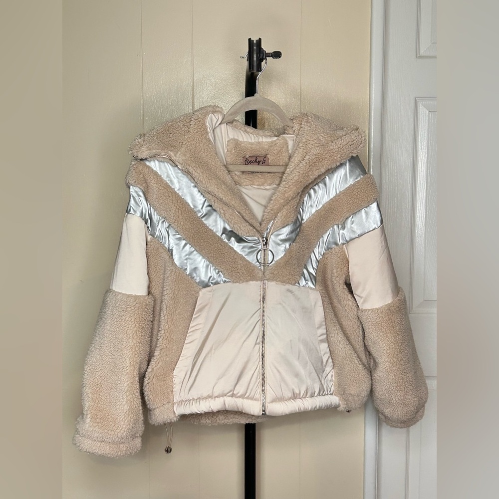 Becky G Cream and Silver Jacket